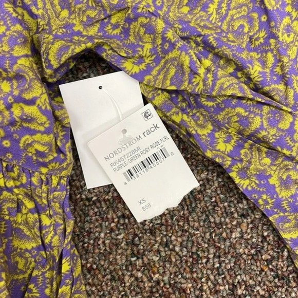 Abound‎ crop top - Picture 2 of 4